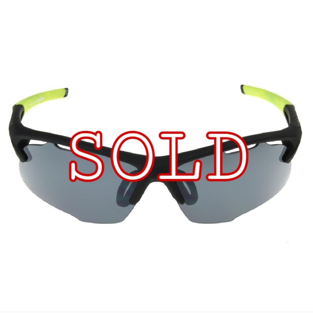 men Ironman Ironflex Polarized Wrap blade glasses